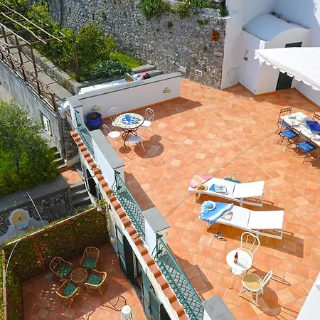 Casa Alessia Nyaraló